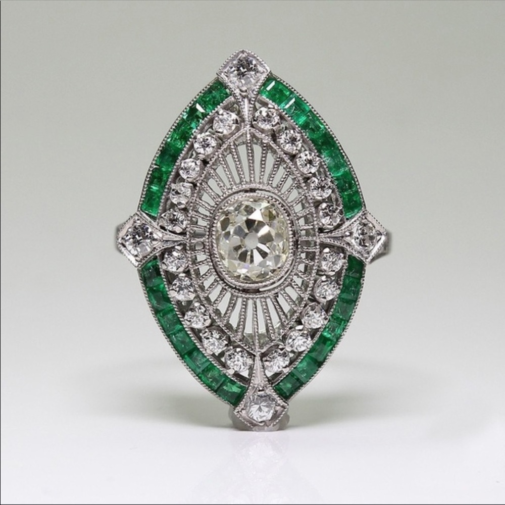STUNNING LG sterling silver emerald statement ring - Picture 3 of 6